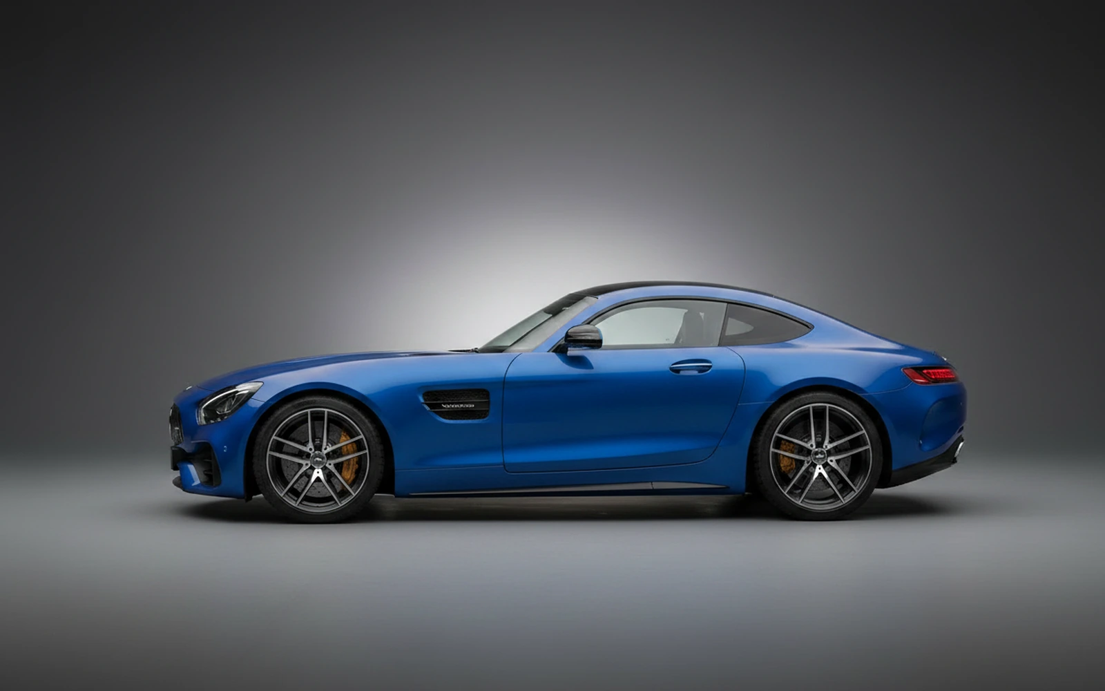 Mercedes-Benz AMG GT Blue 2022 — exterior rear view