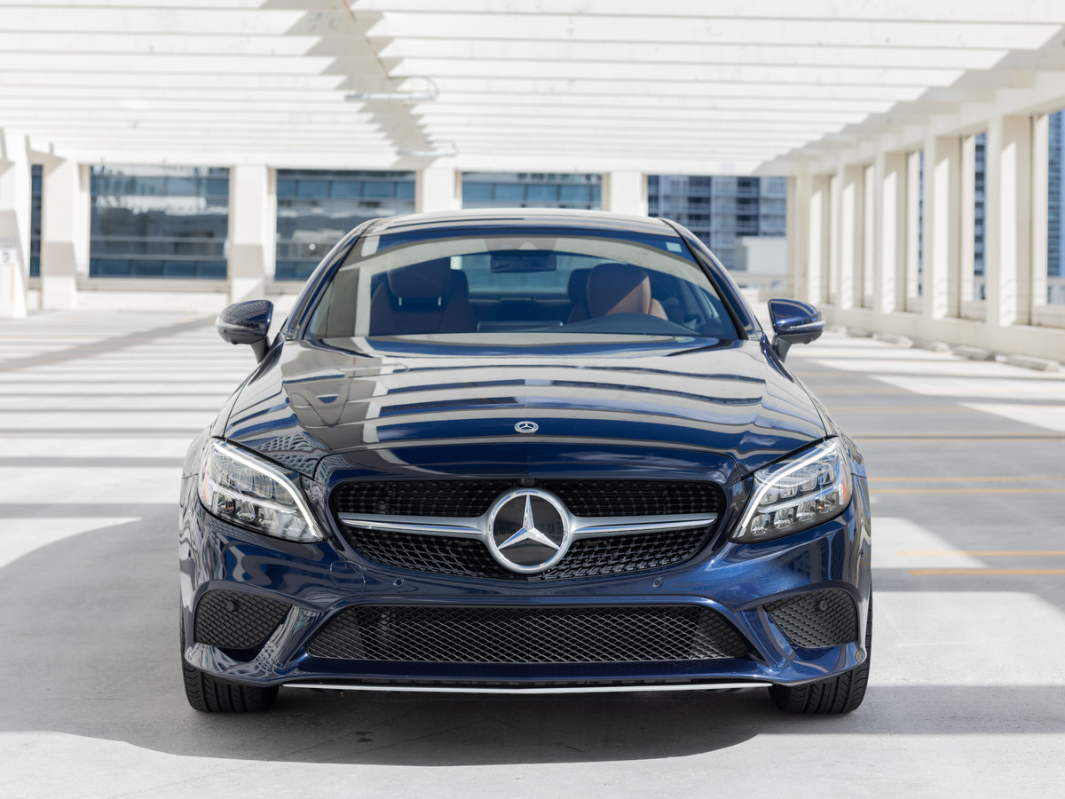 Mercedes-Benz C300 White — exterior rear view