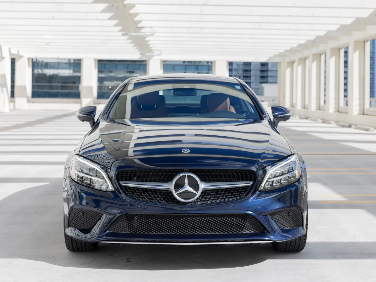 Mercedes-Benz C300 White — exterior rear view