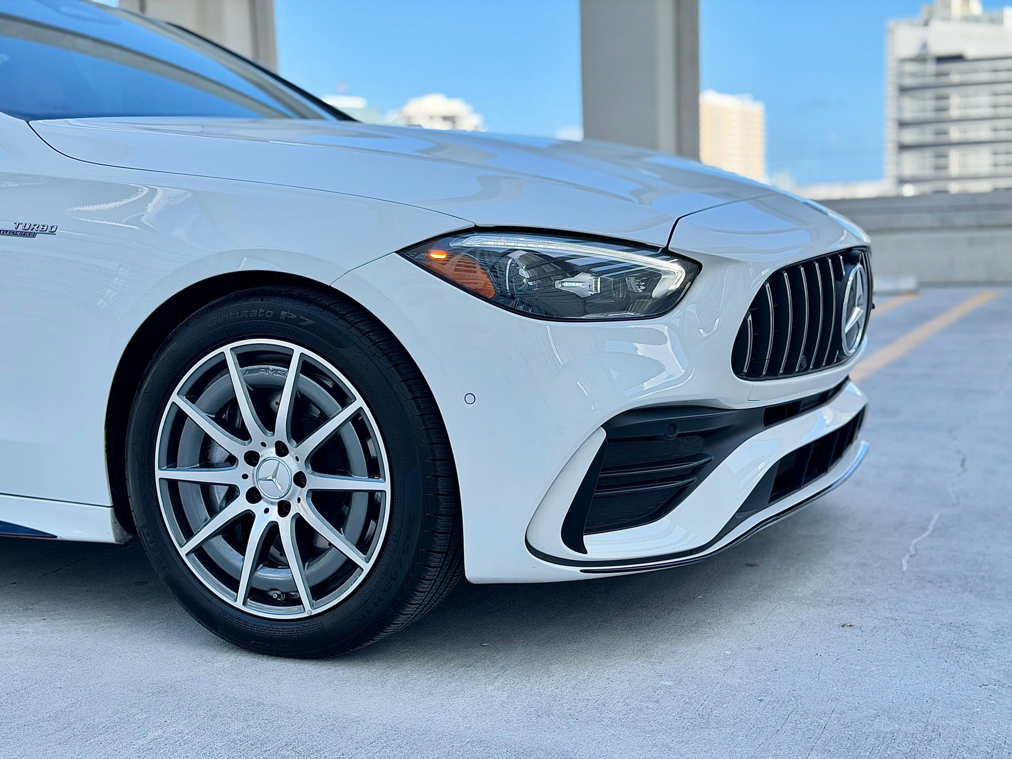 Mercedes-Benz C43 AMG White — photo 6
