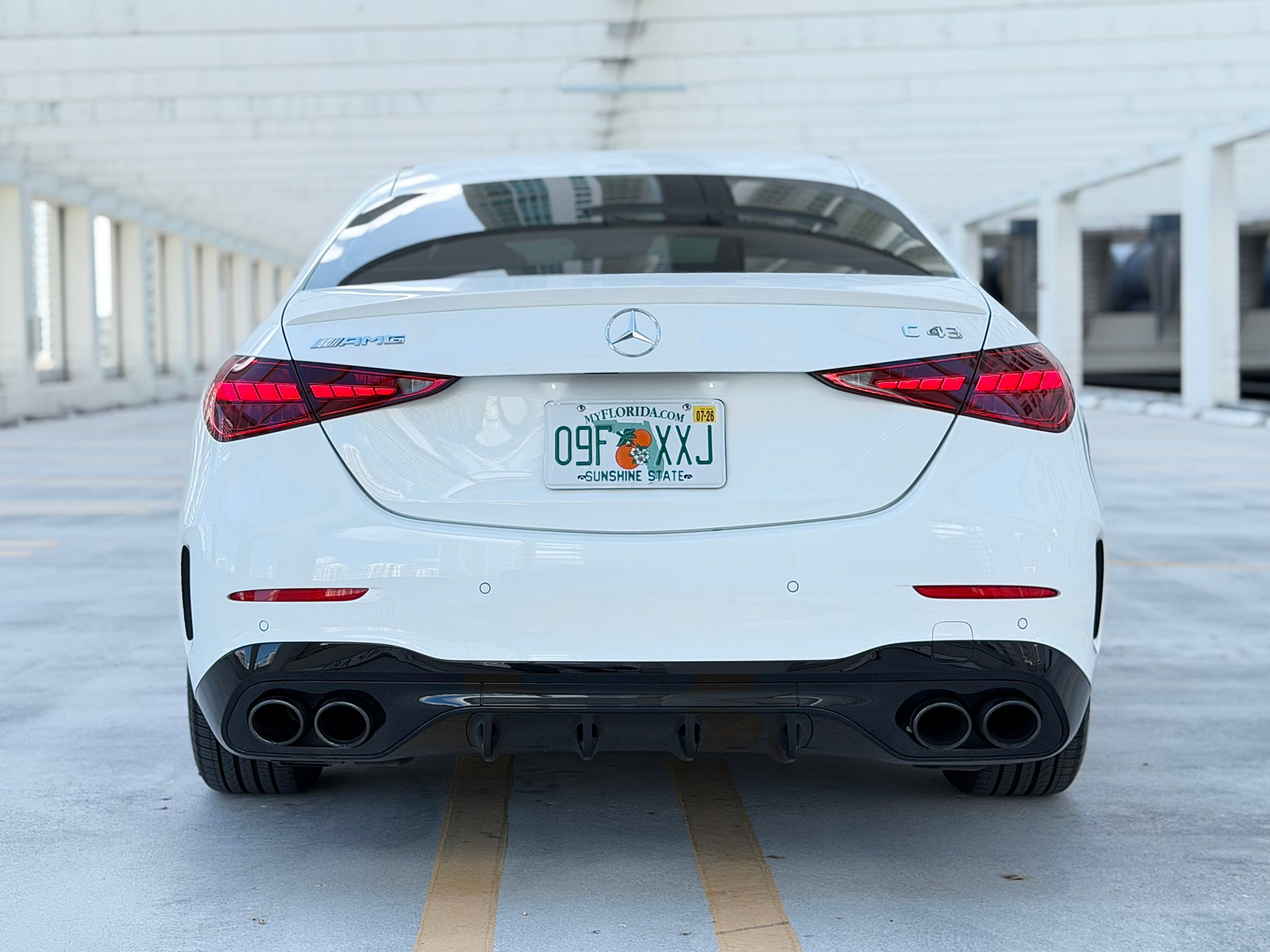 Mercedes-Benz C43 AMG White — photo 8