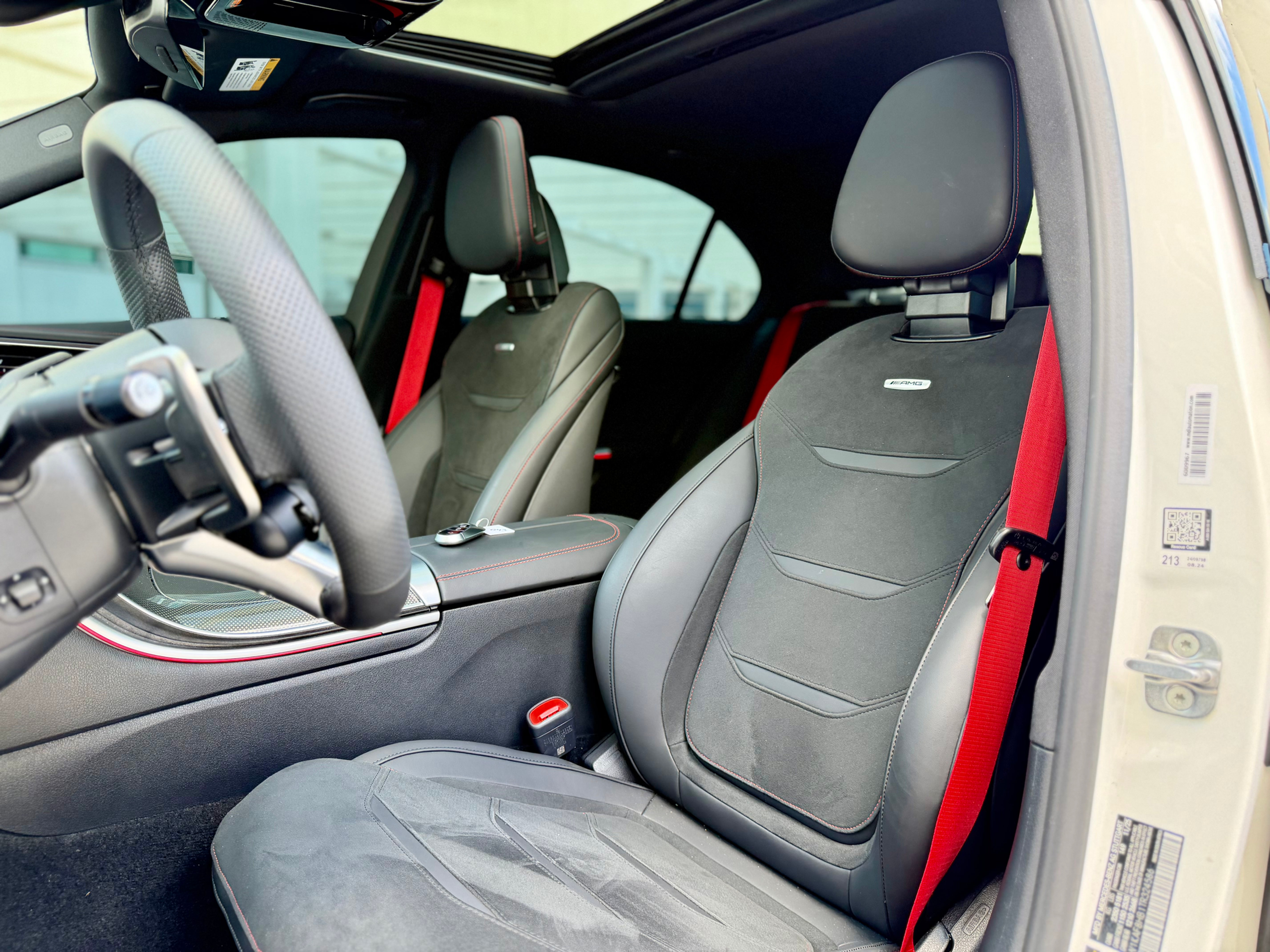 Mercedes-Benz C43 AMG White — photo 9