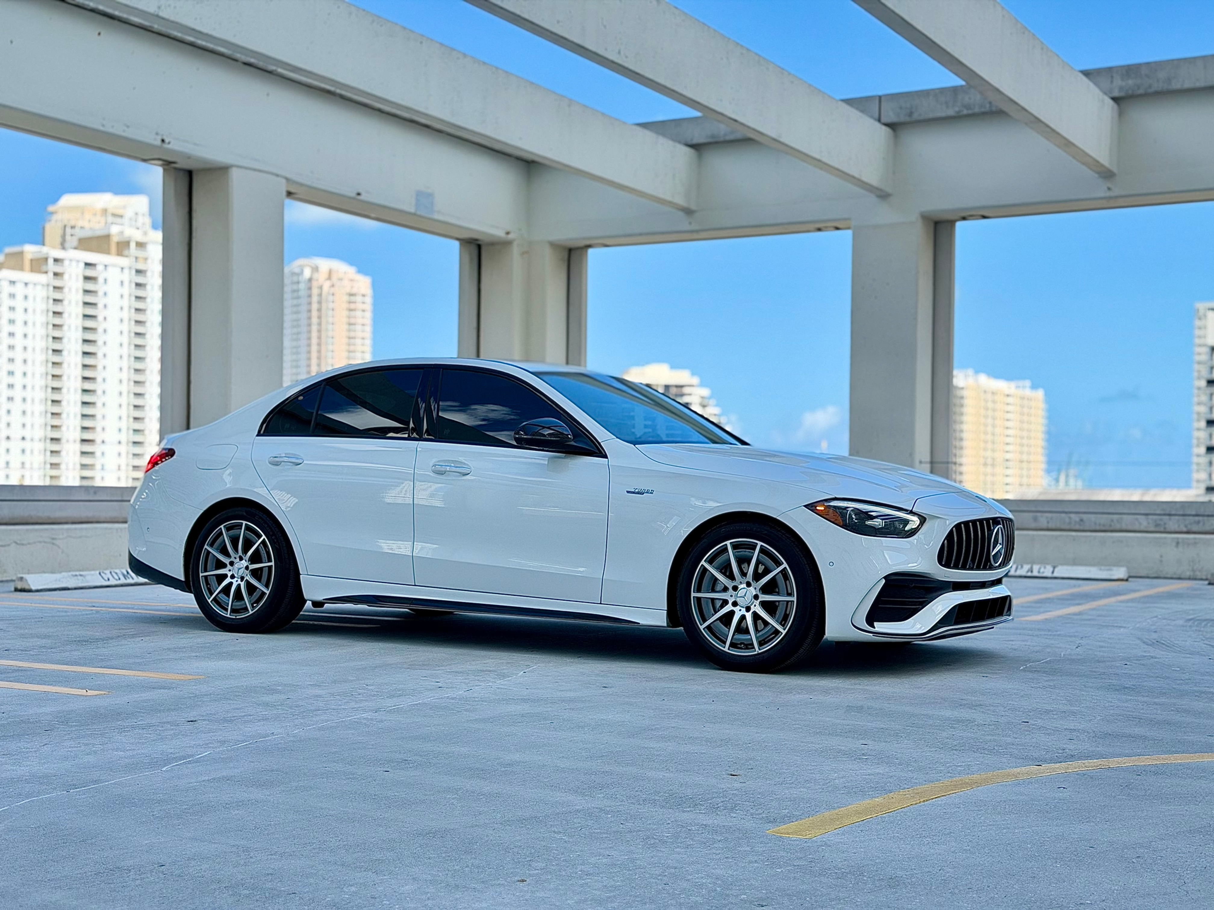 Mercedes-Benz C43 AMG White — exterior rear view