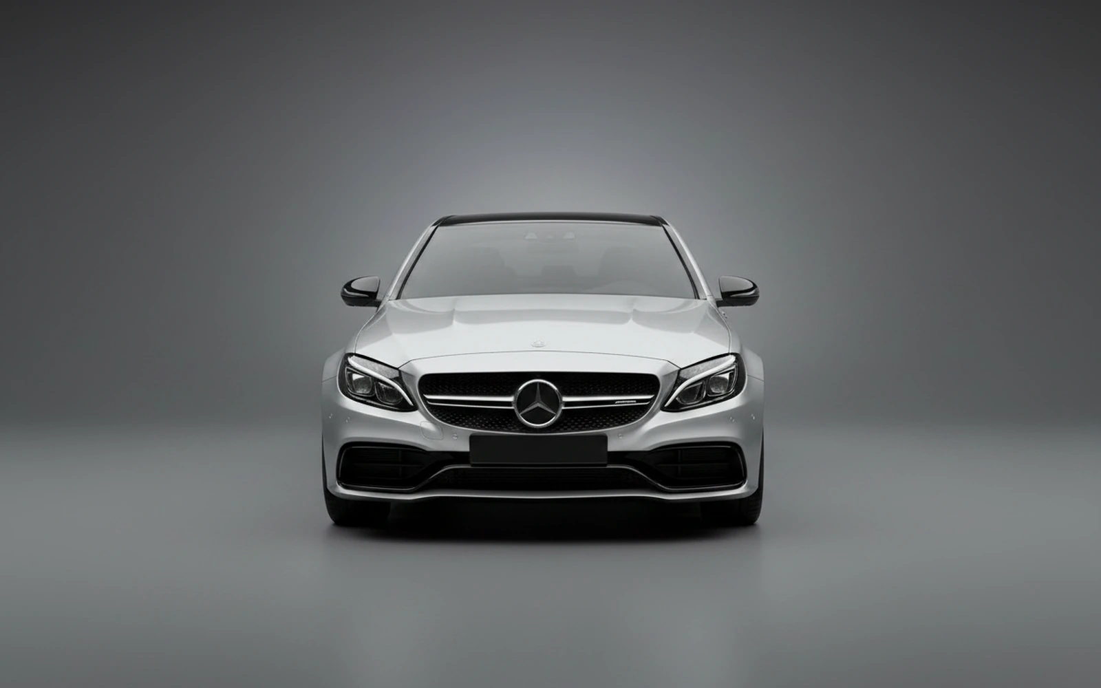 Mercedes-Benz C63 S AMG Plata 2020 — exterior side view