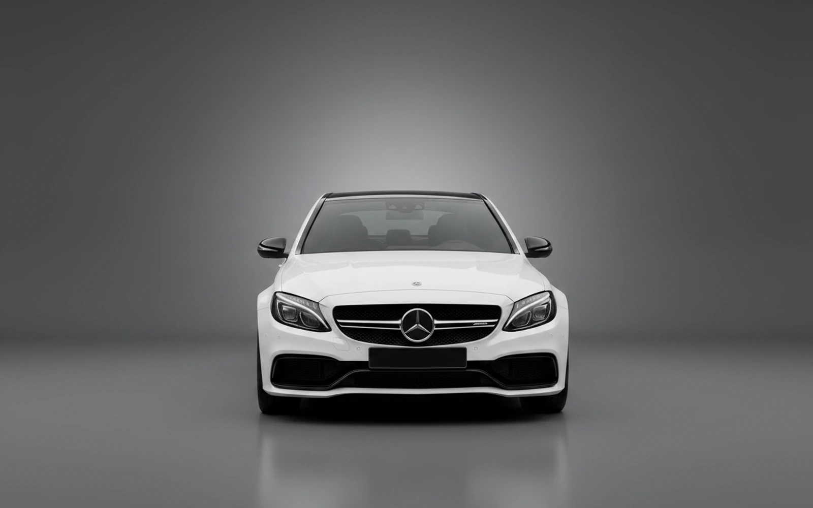 Mercedes-Benz C63 S AMG Blanco 2020 — exterior side view