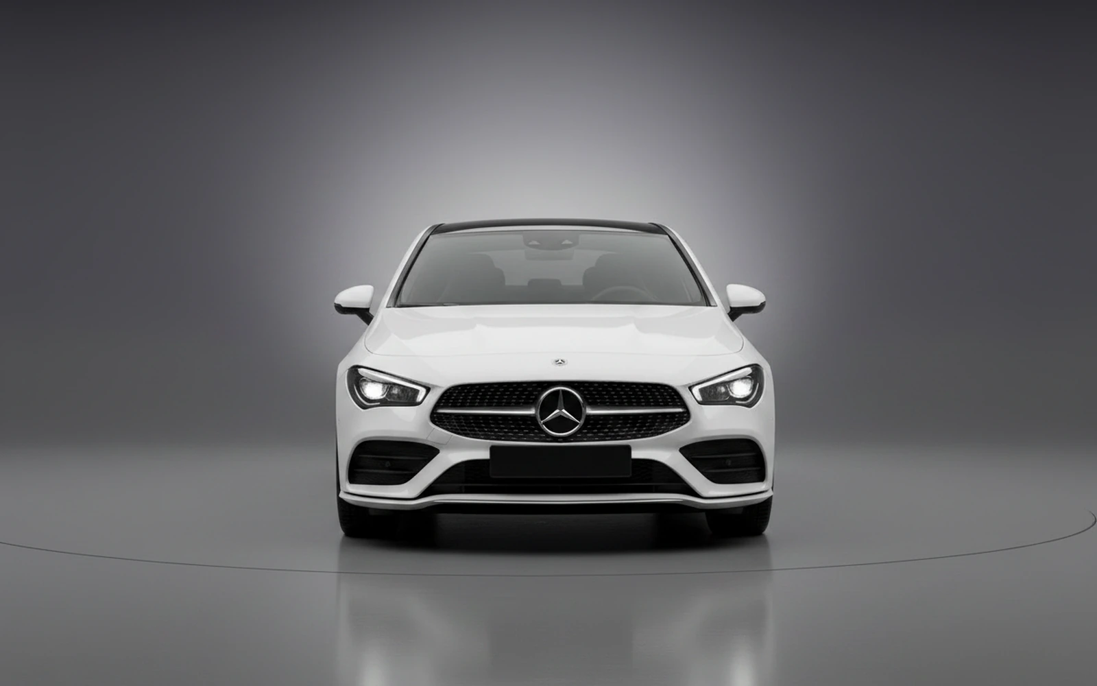 Mercedes-Benz Cla 4M Blanco 2024 — exterior side view