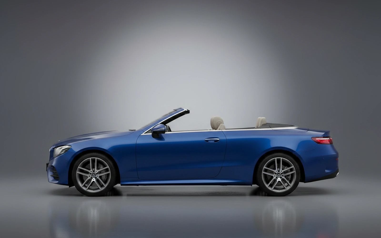 Mercedes-Benz E450 Convertible Azul 2023 — exterior rear view
