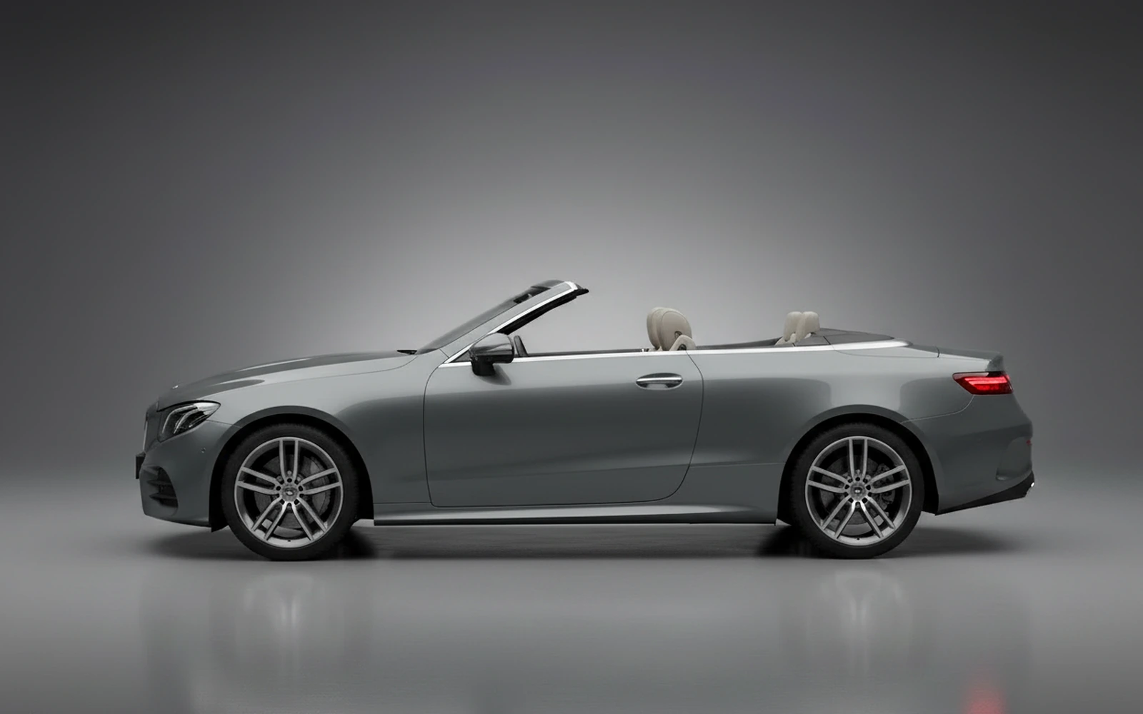 Mercedes-Benz E450 Convertible Gris 2023 — exterior rear view