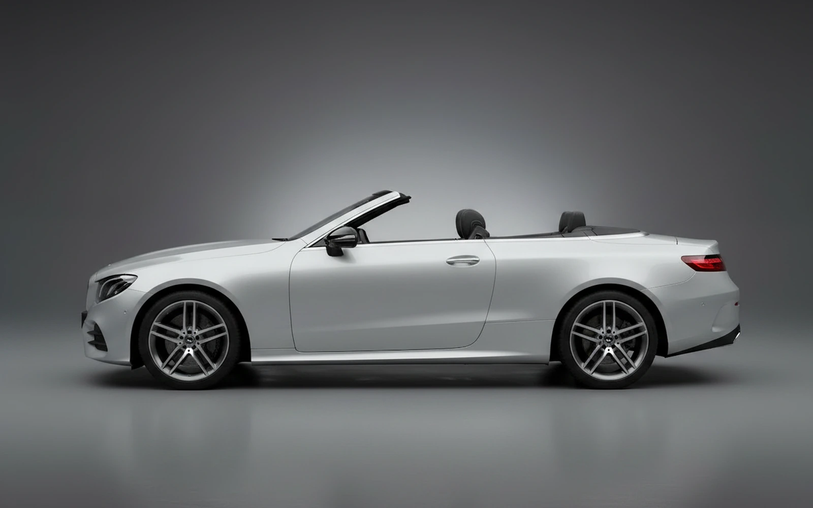Mercedes-Benz E450 Convertible Plata 2023 — exterior rear view