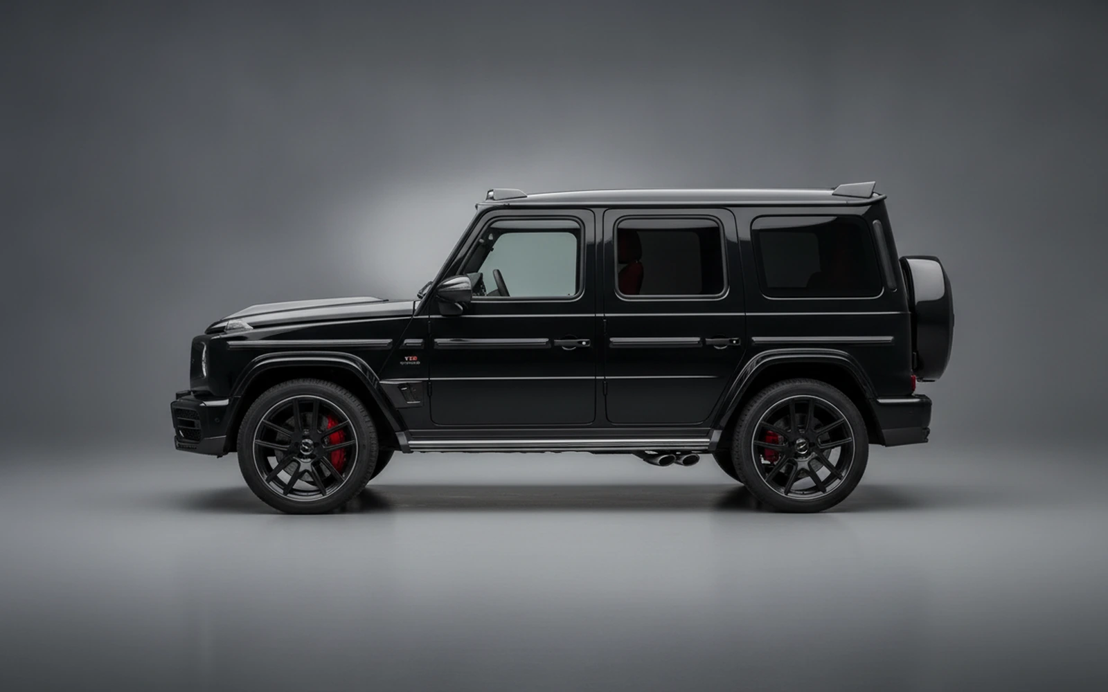 Mercedes-Benz G Class Brabus 800 Carbon Kit Red Black 2021 — exterior rear view