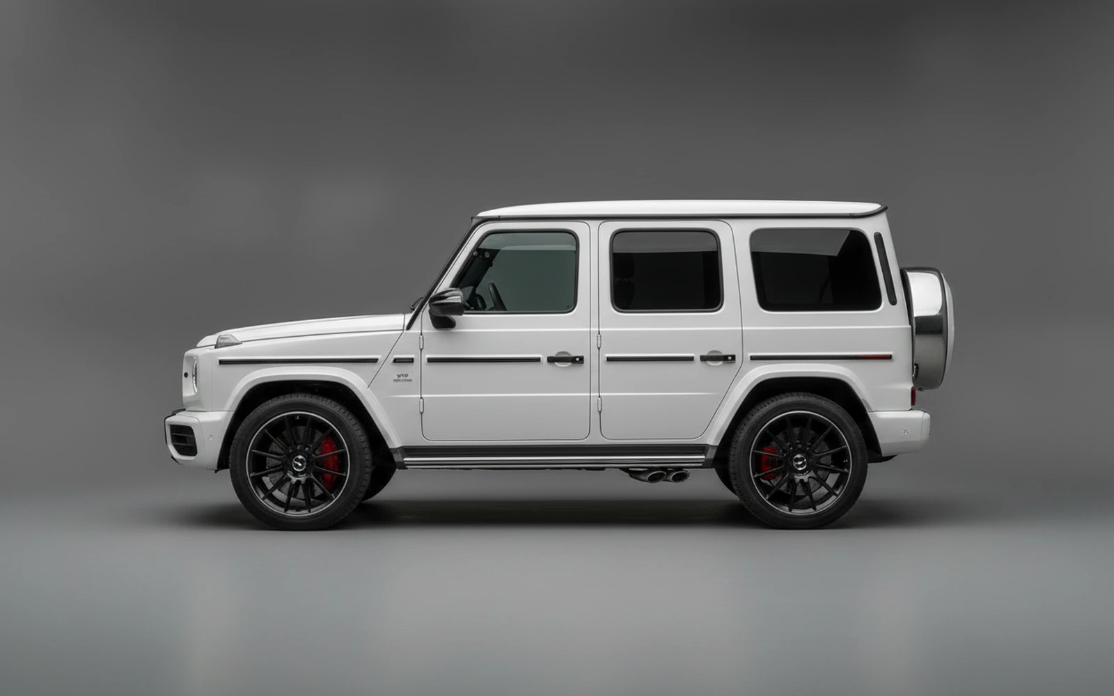 Mercedes-Benz G63 AMG White 2022 — exterior rear view