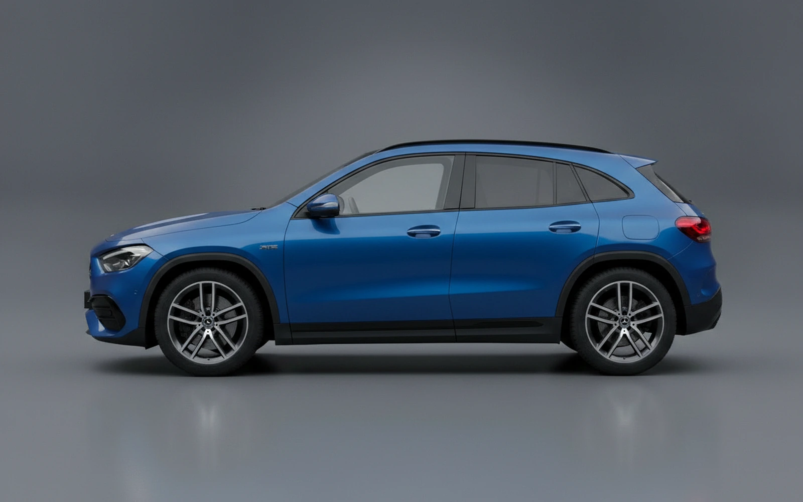 Mercedes-Benz GLA35 AMG Azul 2025 — exterior rear view