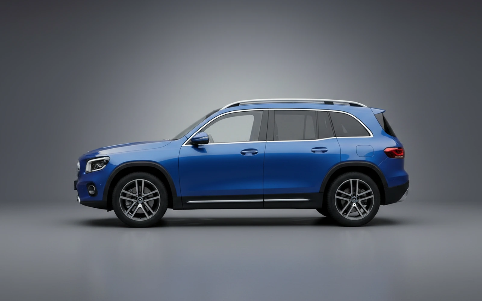 Mercedes-Benz Glb Blue 2025 — exterior rear view
