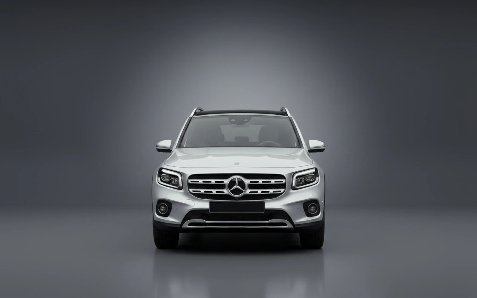 Mercedes-Benz Glb Silver 2024 — exterior side view