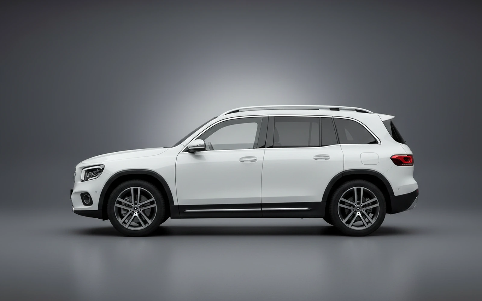 Mercedes-Benz Glb 250 White 2023 — exterior rear view