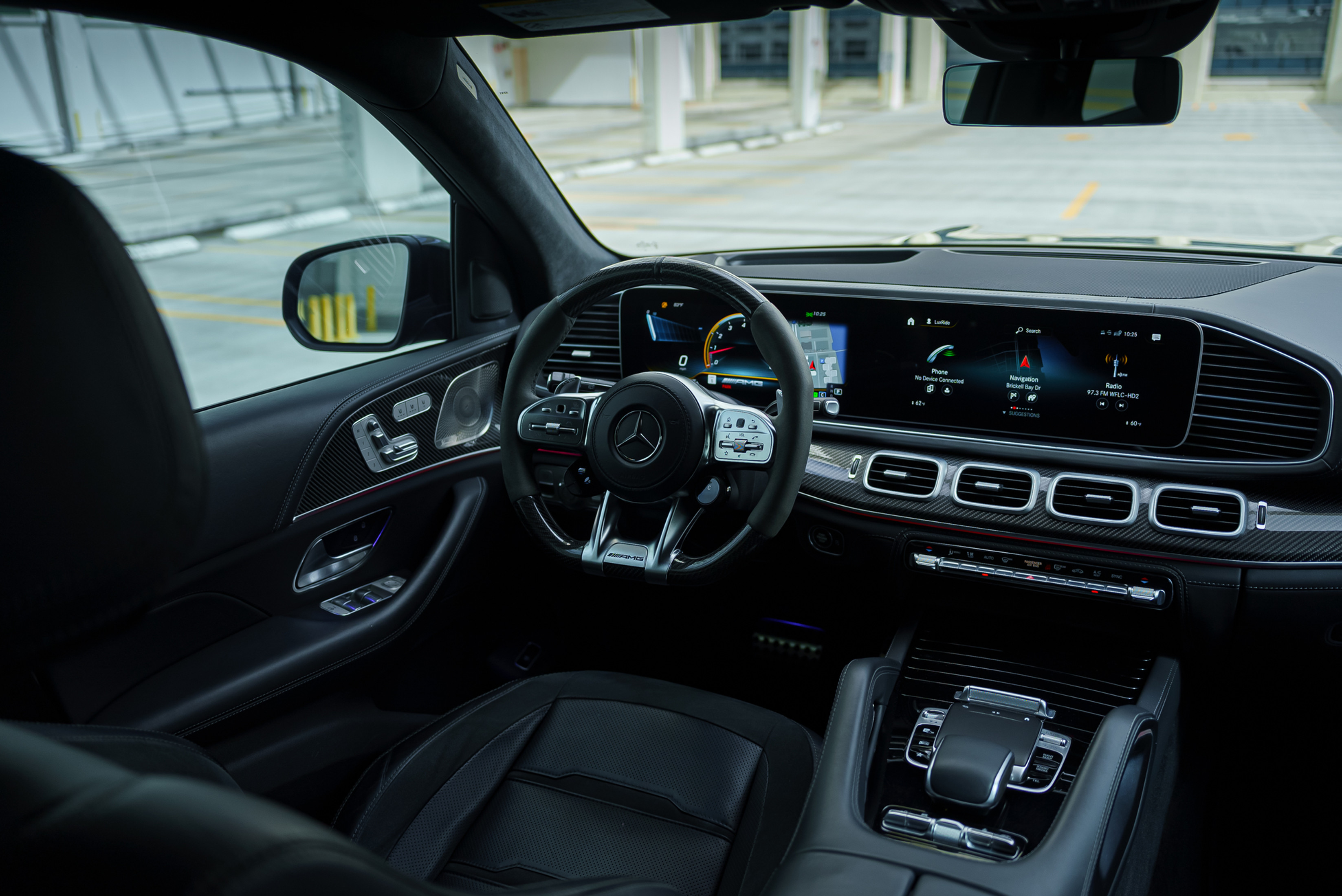 Mercedes-Benz GLS 63 AMG Black — photo 11