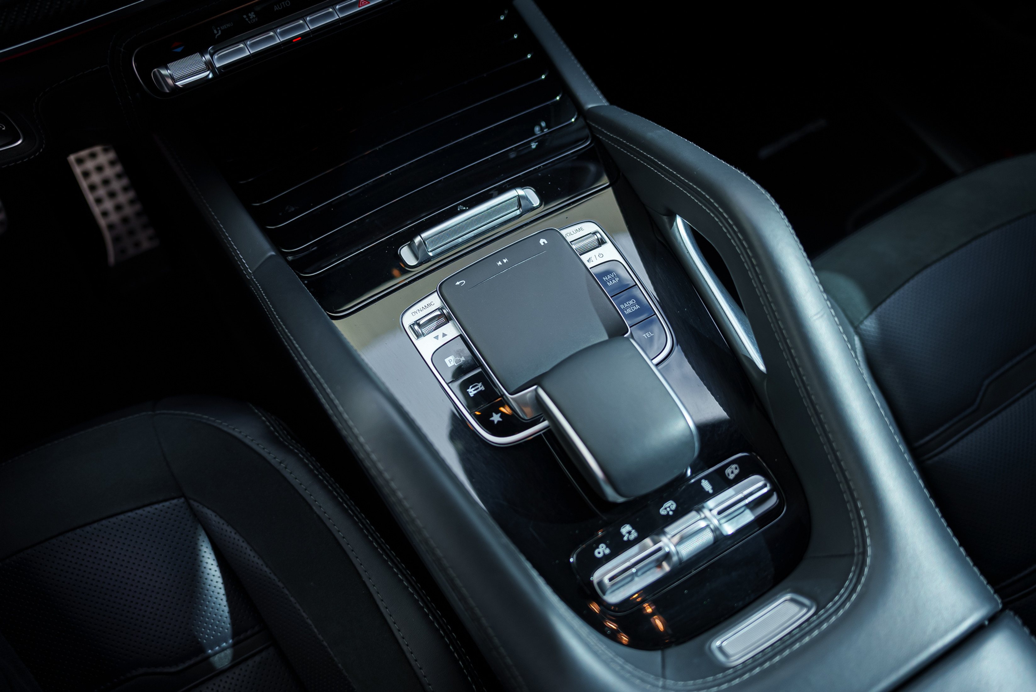 Mercedes-Benz GLS 63 AMG Black — photo 13