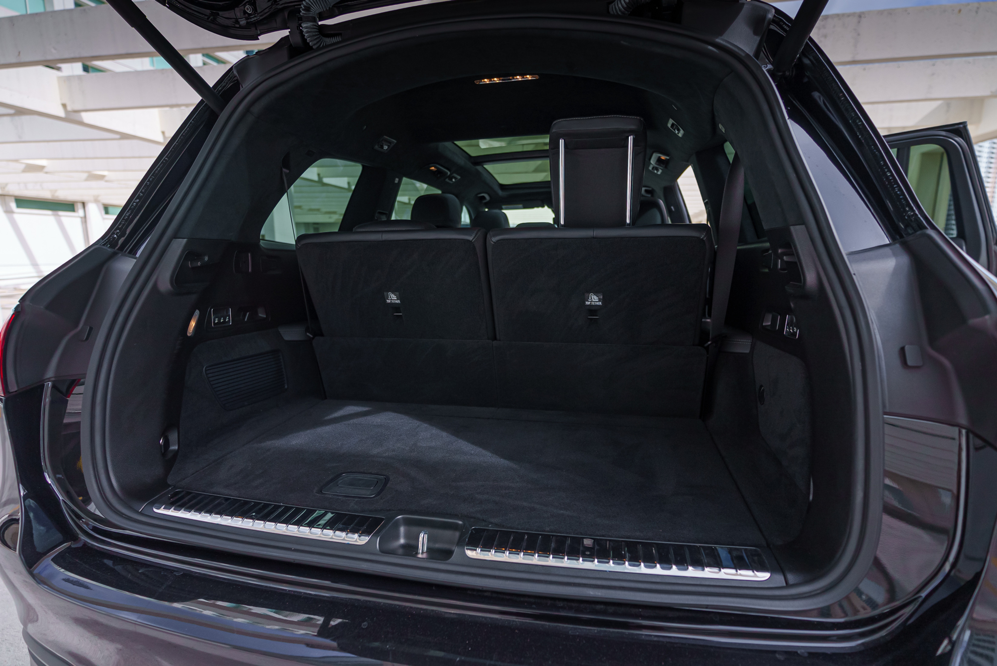 Mercedes-Benz GLS 63 AMG Black — photo 14