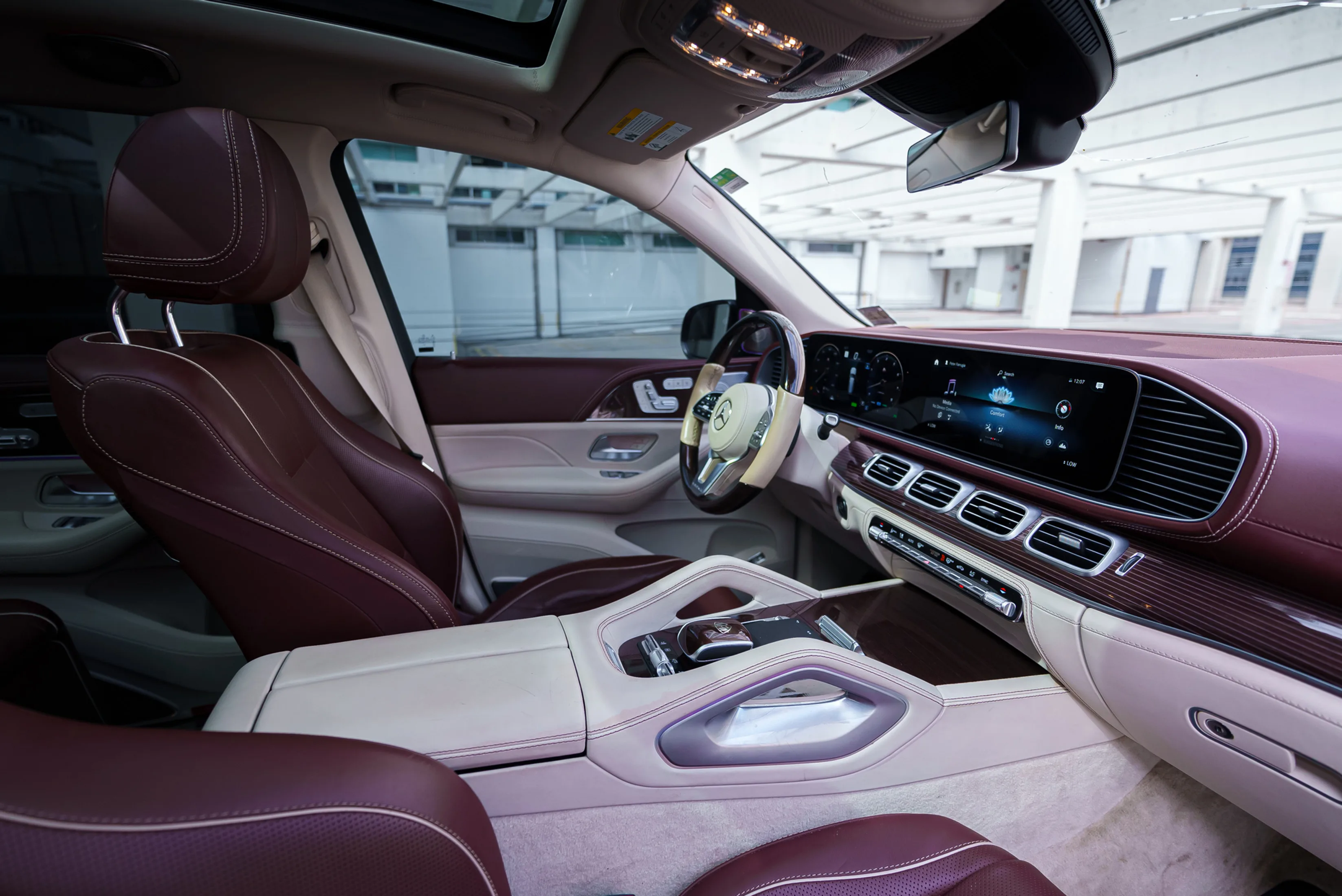 Mercedes-Benz Maybach GLS 600 Black — photo 12