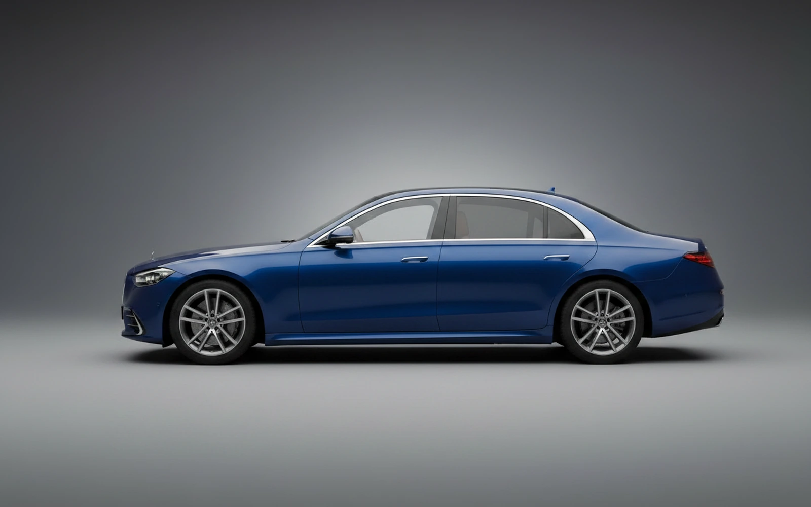 Mercedes-Benz S580 Blue 2021 — exterior rear view
