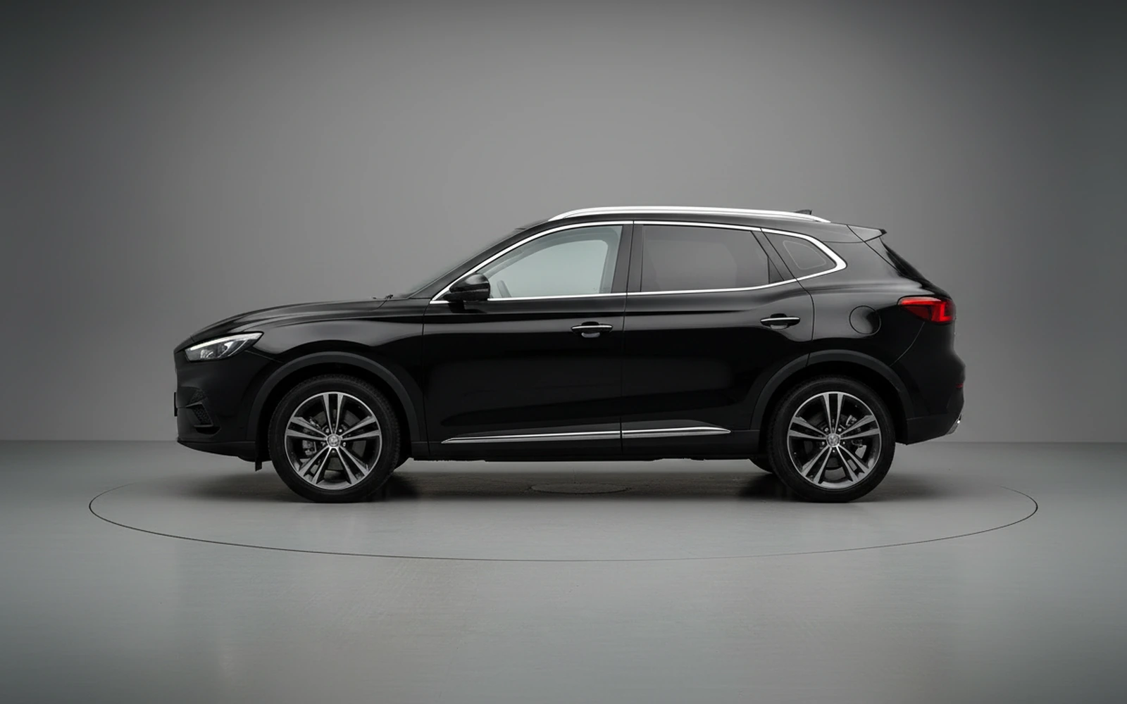 Mg One Negro 2025 — exterior rear view