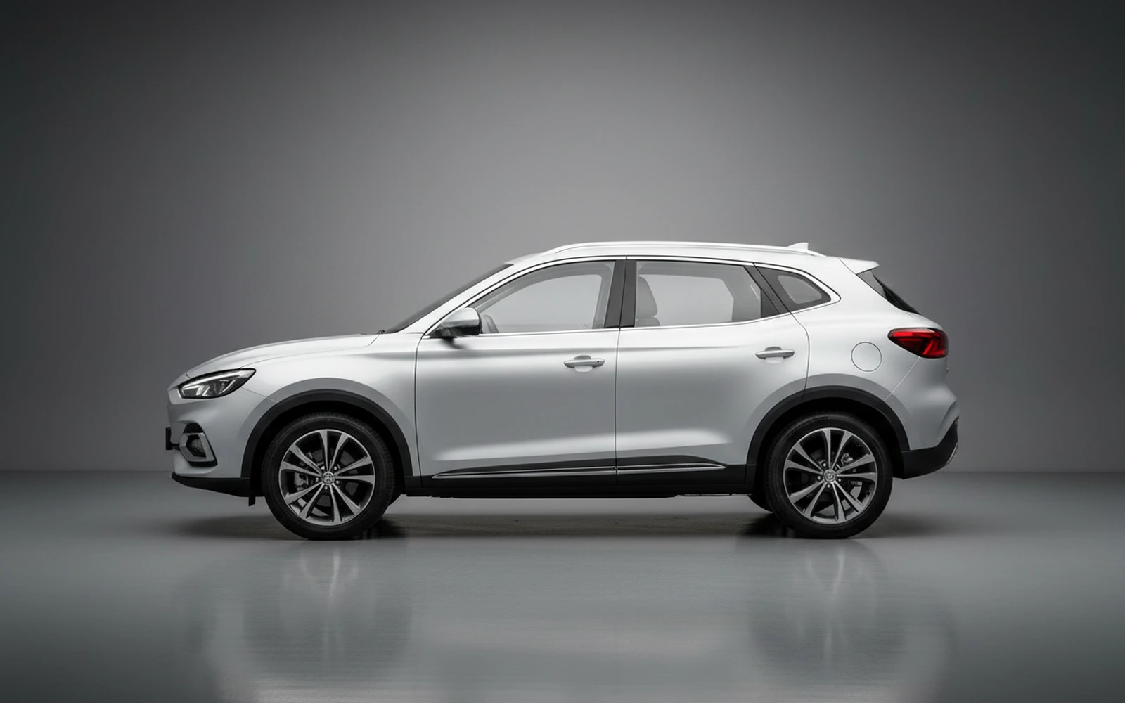 Mg One Silver 2025 — exterior rear view