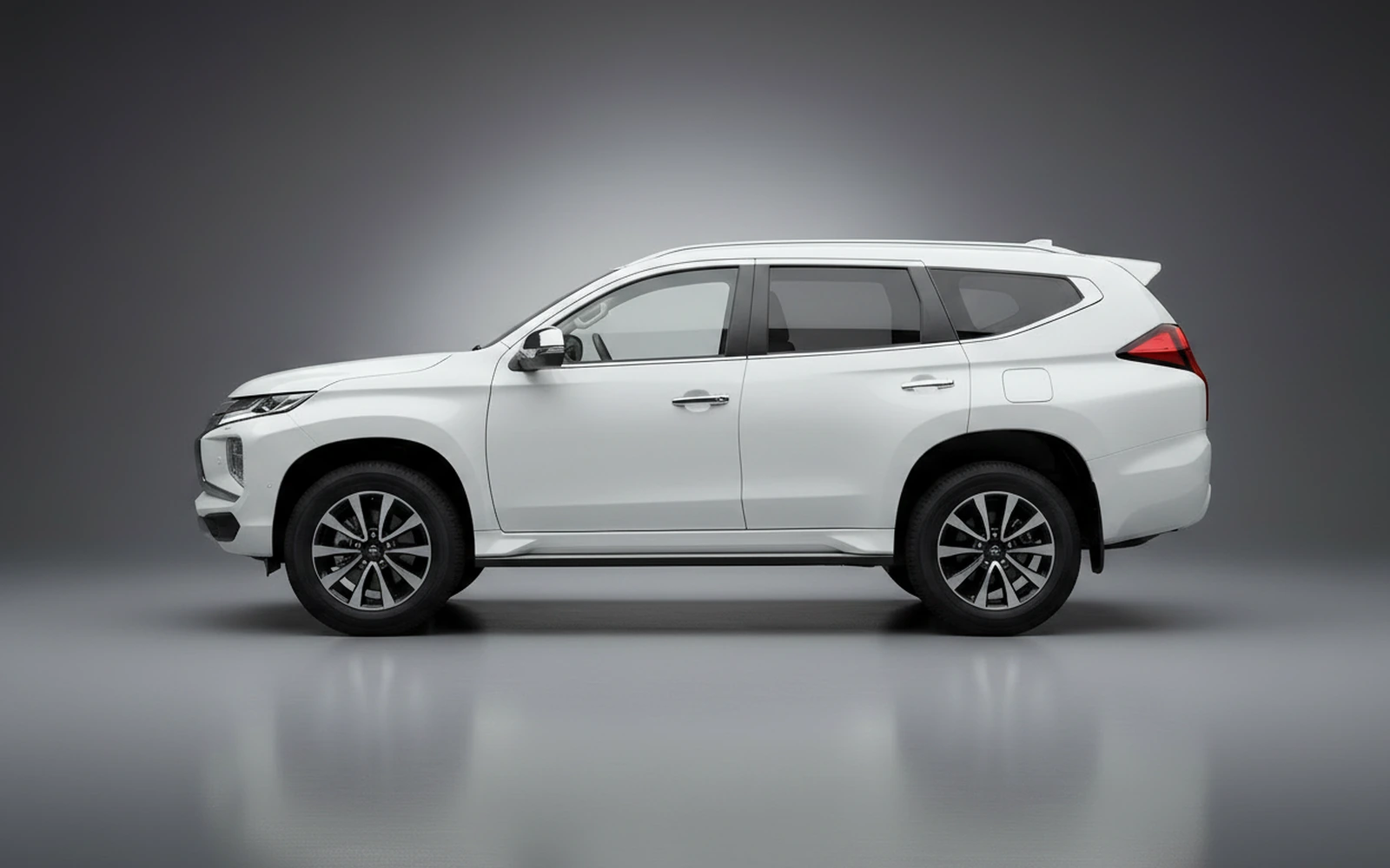 Mitsubishi Pajero (Montero) Sport 7-Seater Blanco 2023 — exterior rear view