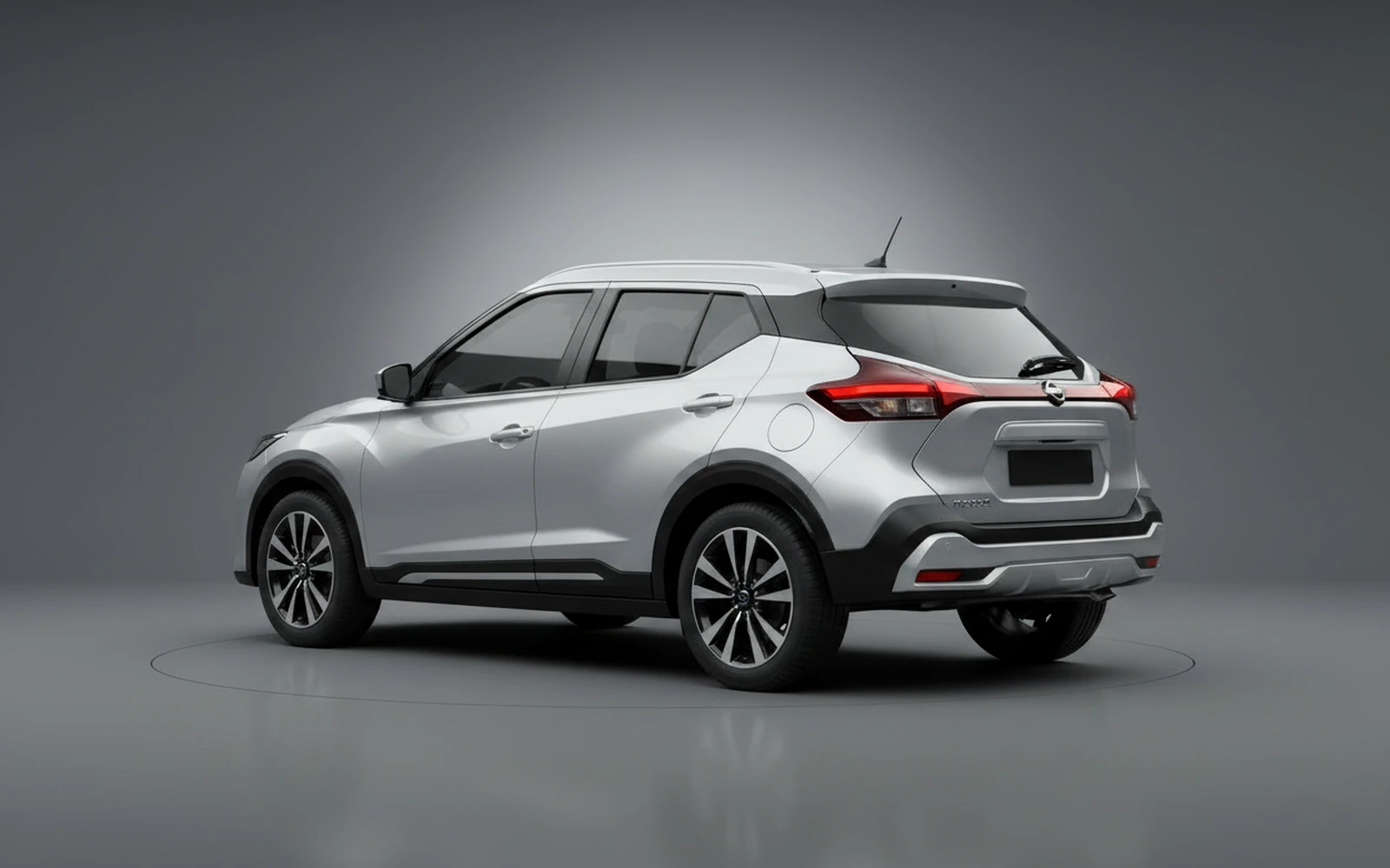 Nissan Kicks Silver 2025 — interior dashboard