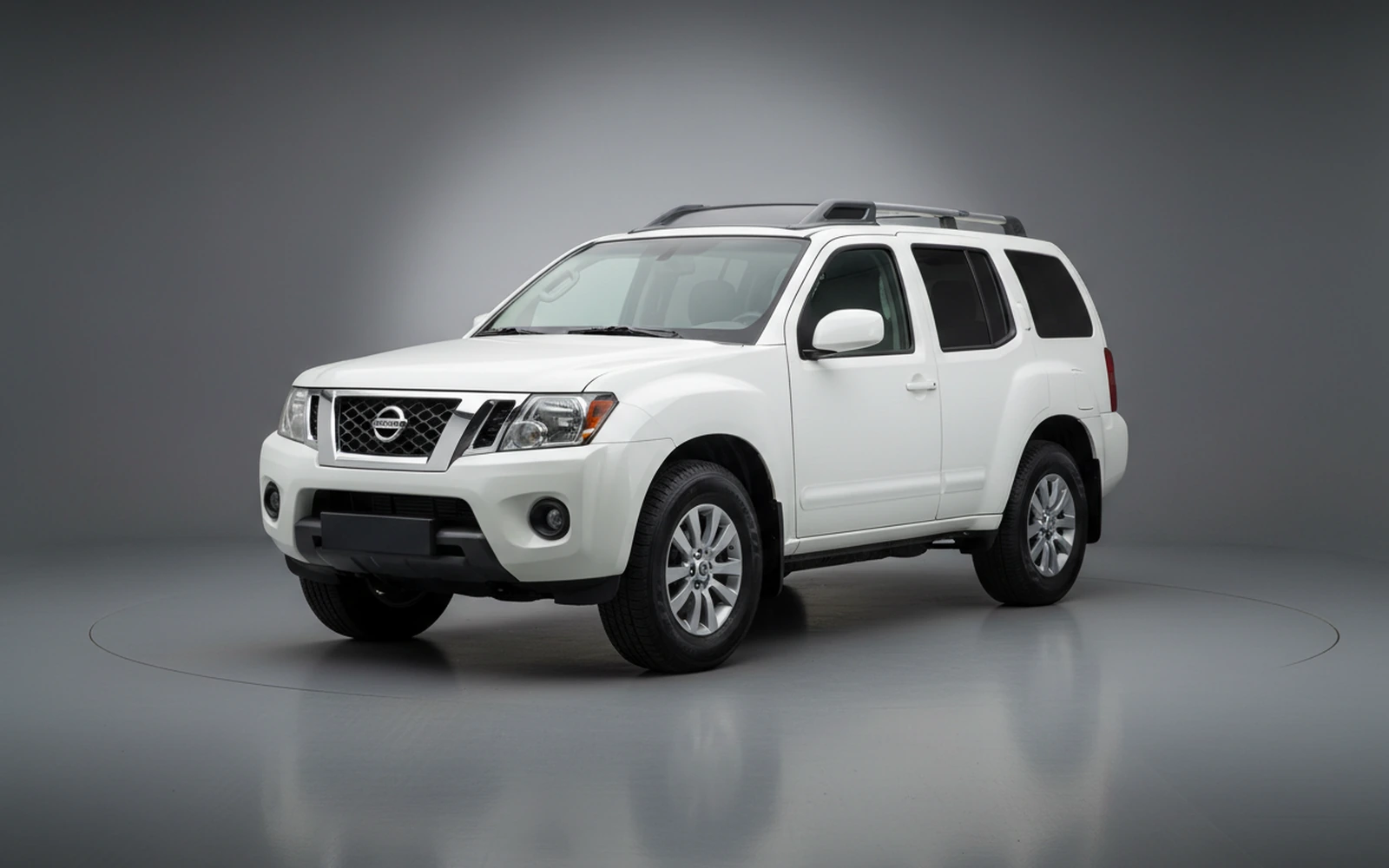 Nissan Xterra Blanco 2022 for rent in Miami — exterior front view