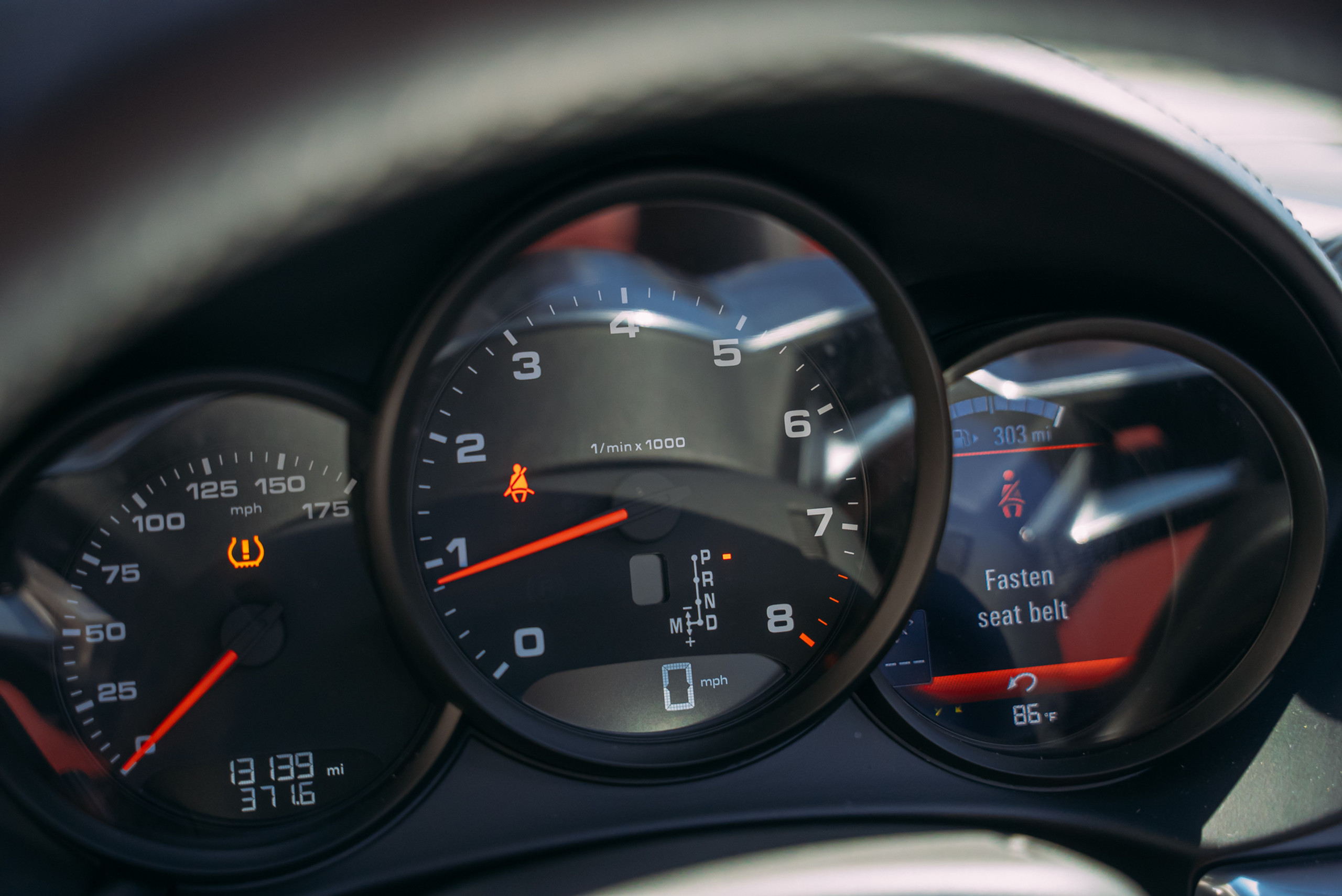 Porsche 718 Boxster Red — photo 7