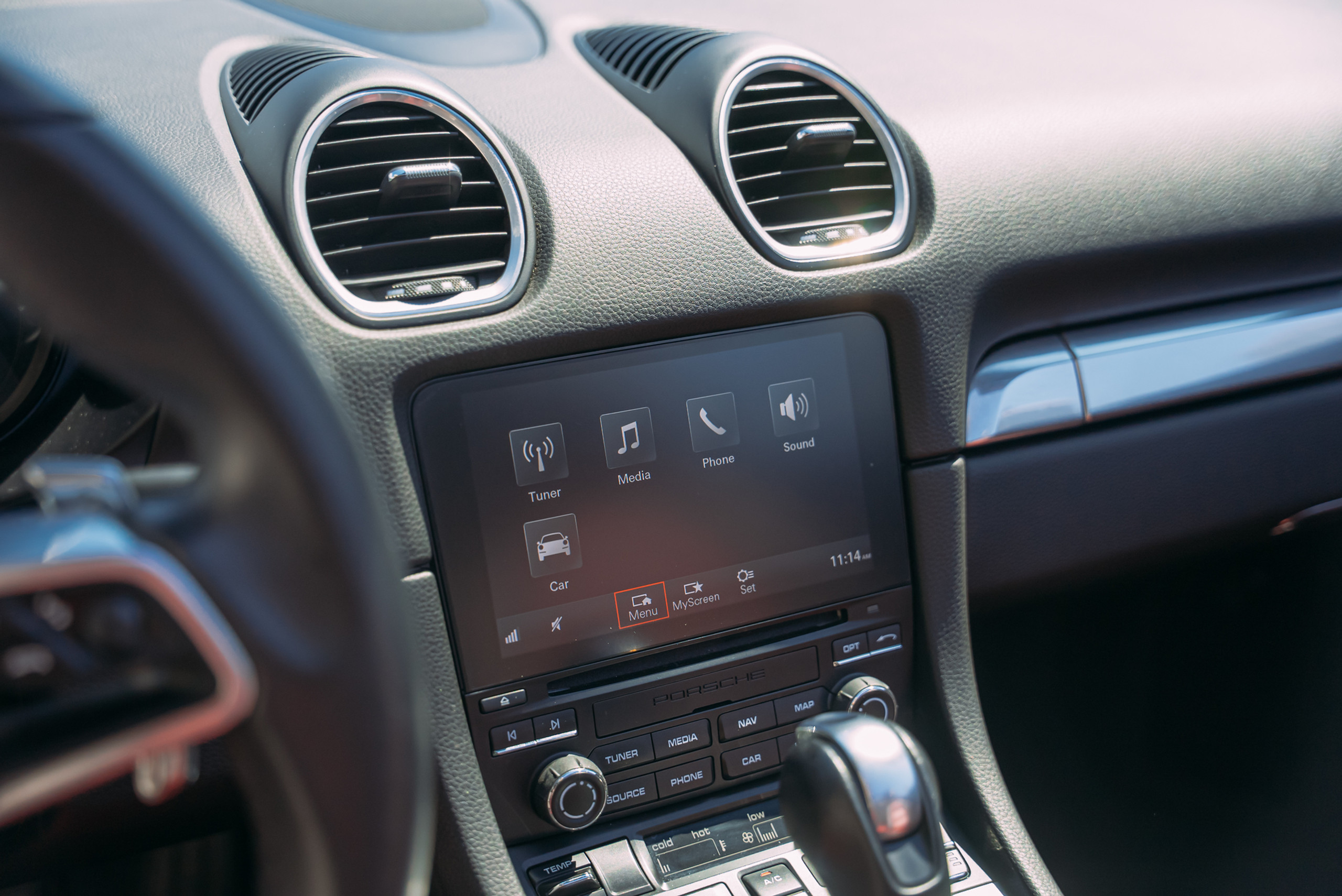 Porsche 718 Boxster Red — photo 8