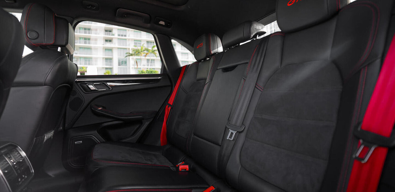 Porsche Macan GTS Black 2017 — photo 7