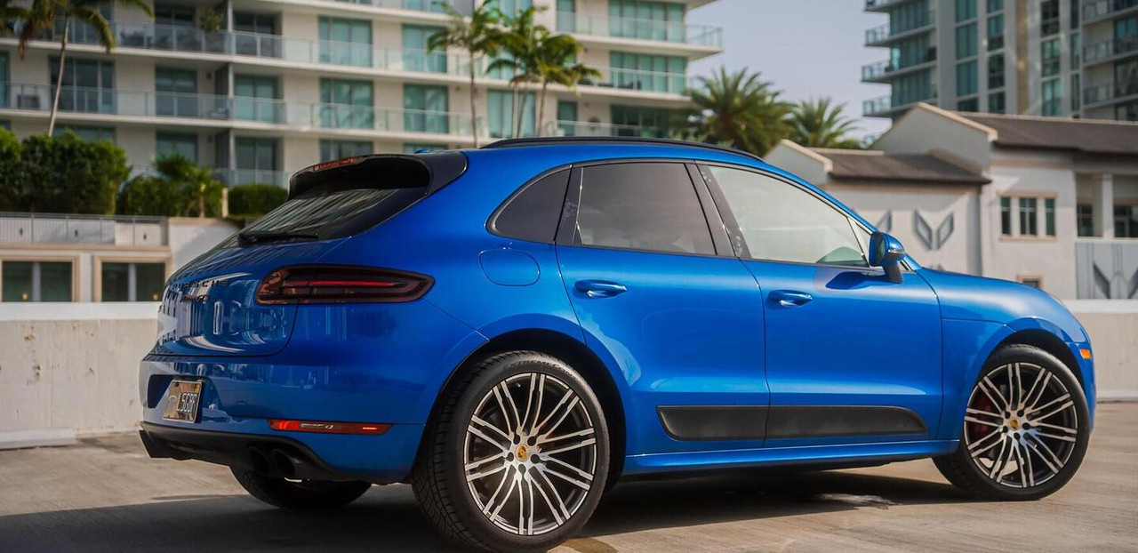 Porsche Macan GTS Black 2017 — photo 9