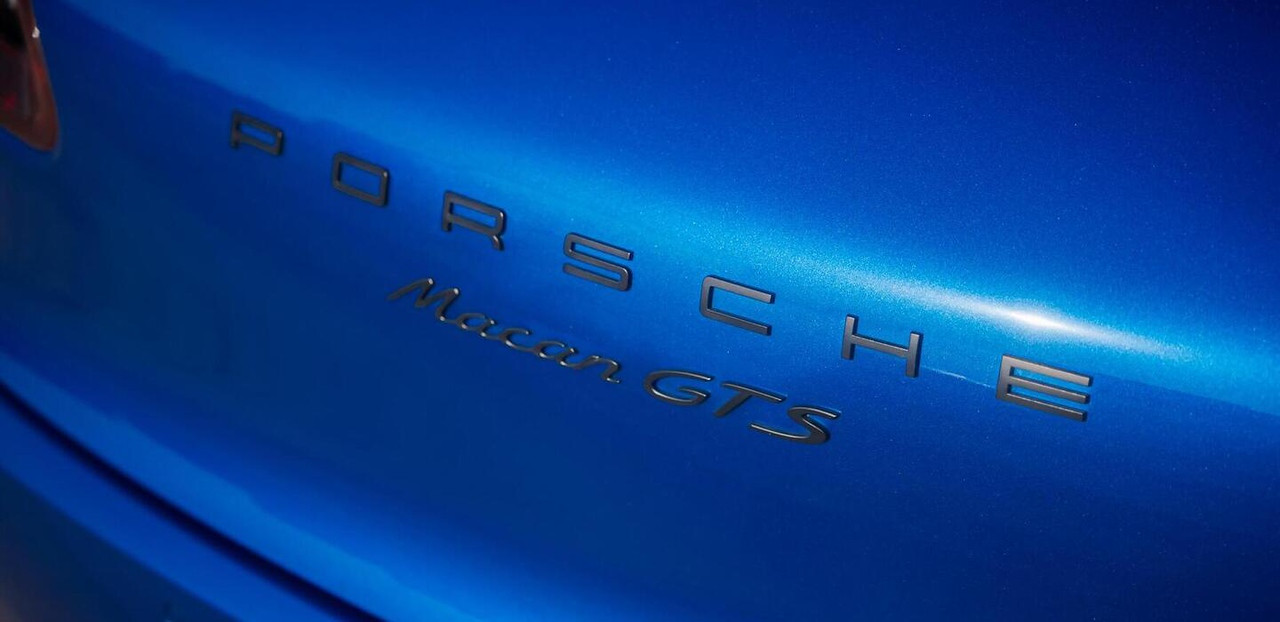 Porsche Macan GTS Black 2017 — photo 13