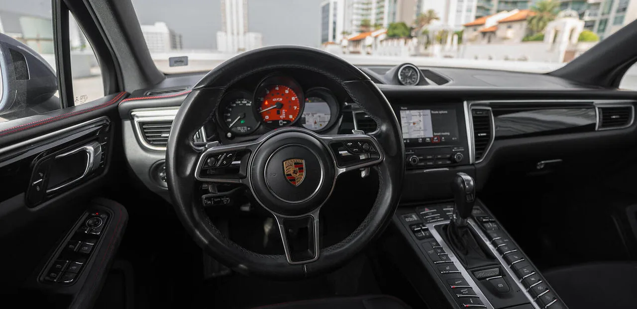 Porsche Macan GTS Black 2017 — exterior side view