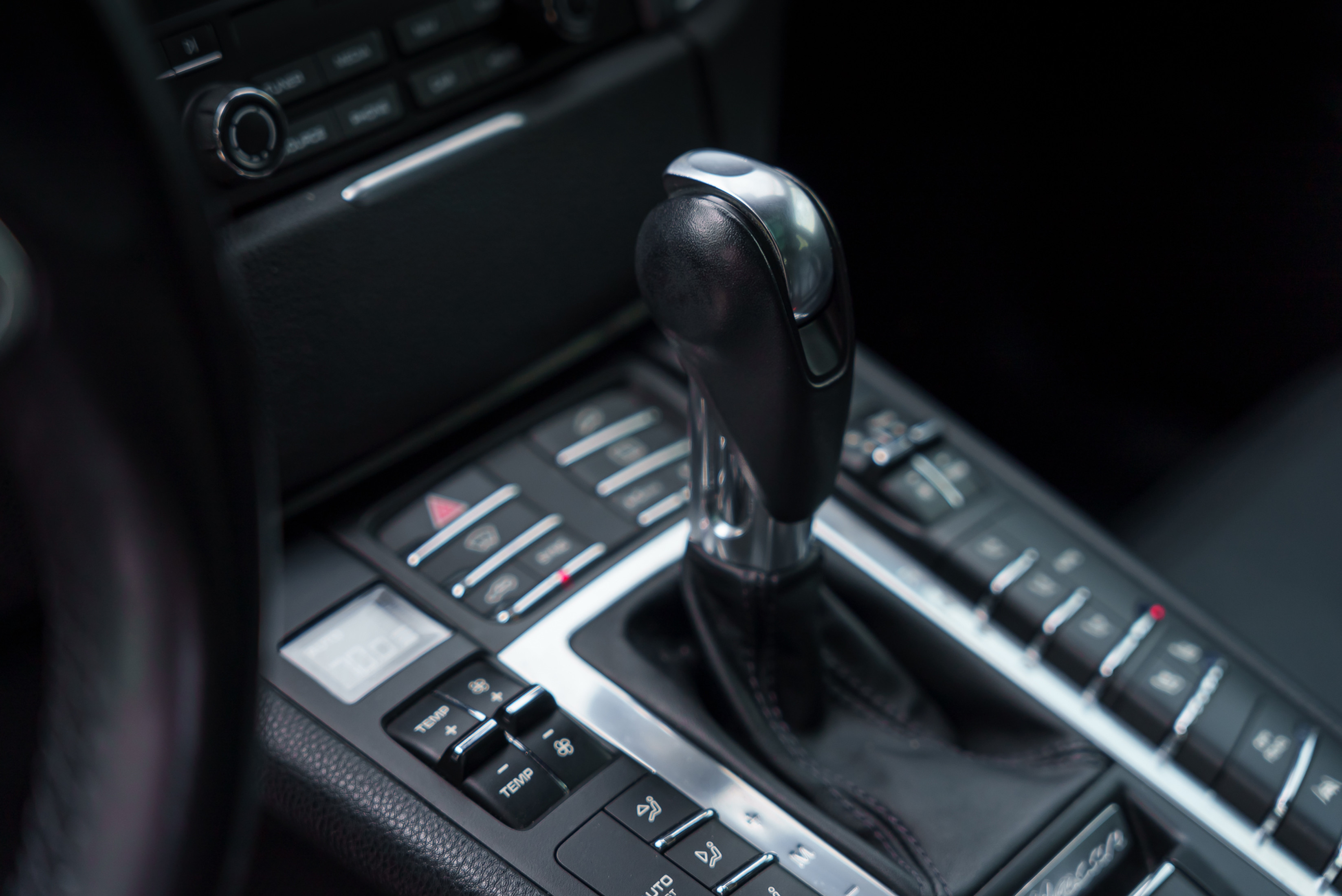 Porsche Macan White — photo 6