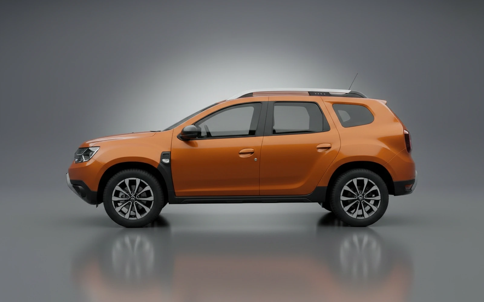 Renault Duster Orange 2025 — exterior rear view