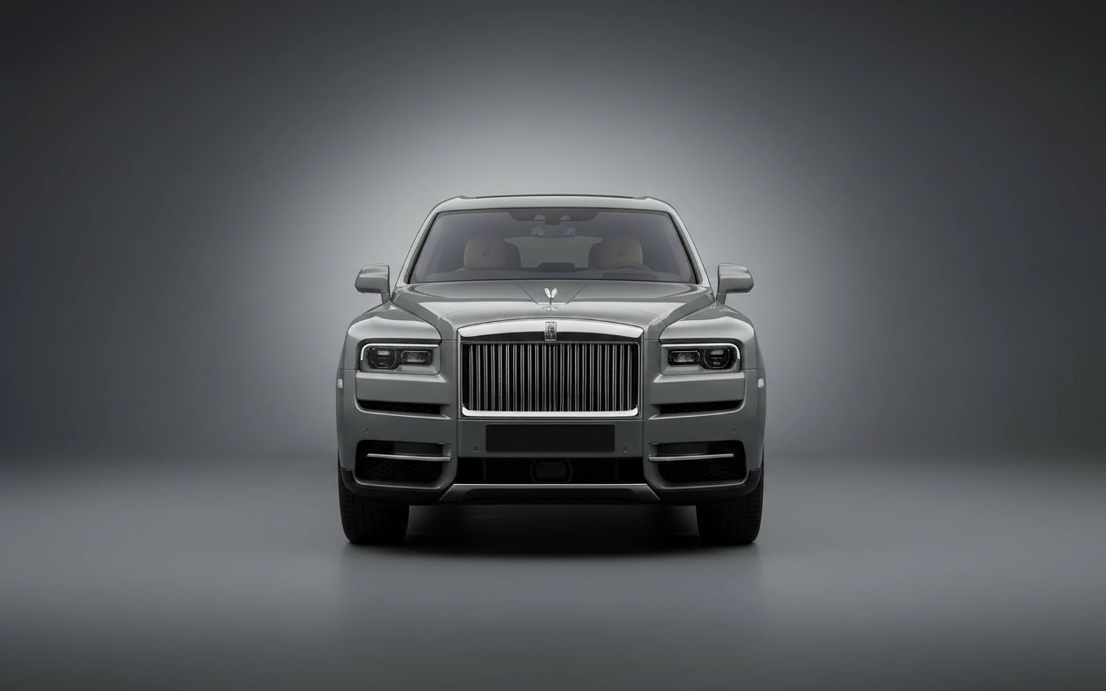 Rolls-Royce Cullinan Gris 2022 — exterior side view