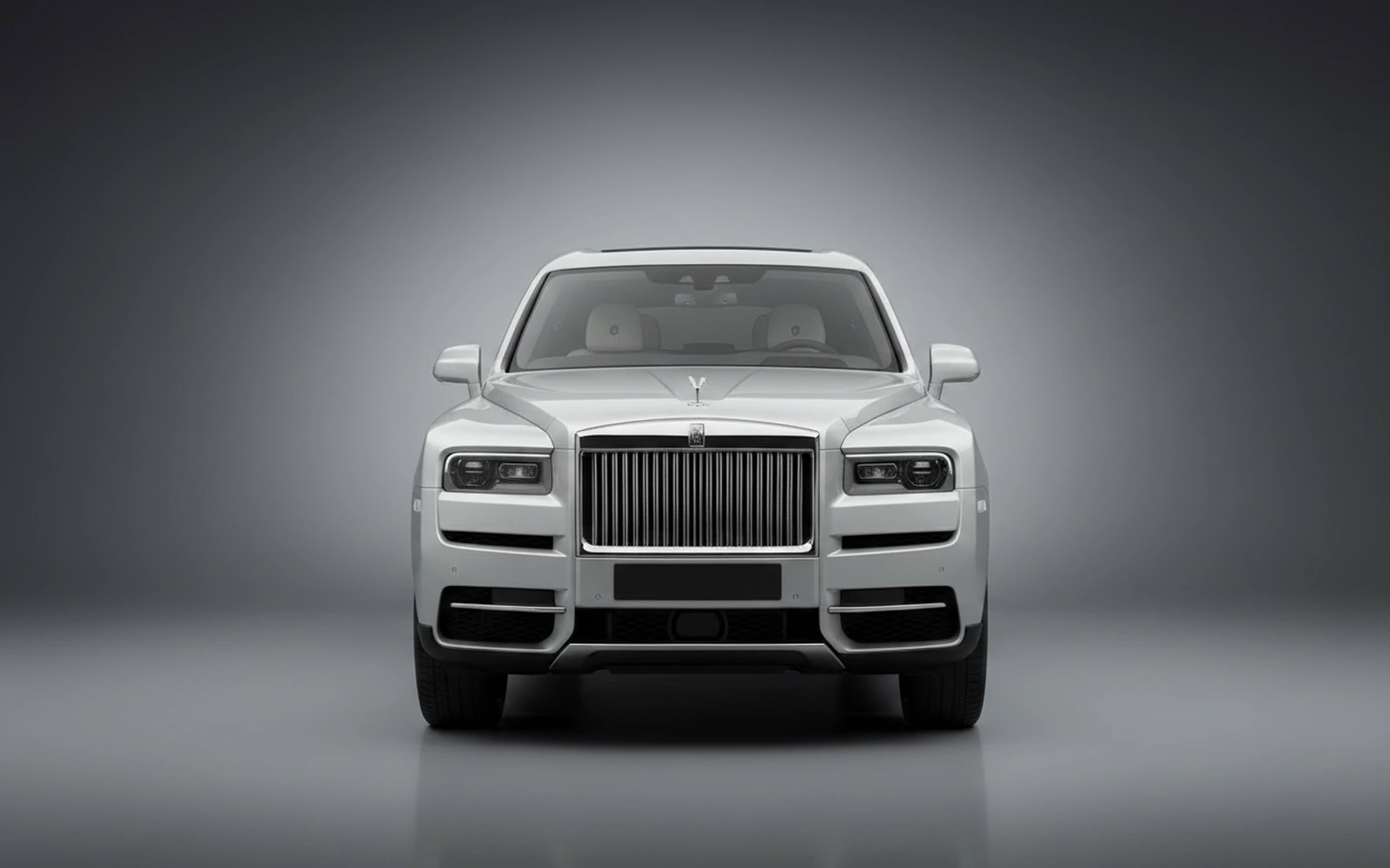 Rolls-Royce Cullinan Plata 2022 — exterior side view