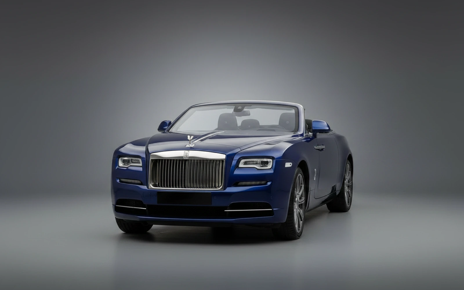 Rolls-Royce Dawn Azul 2022 — exterior side view