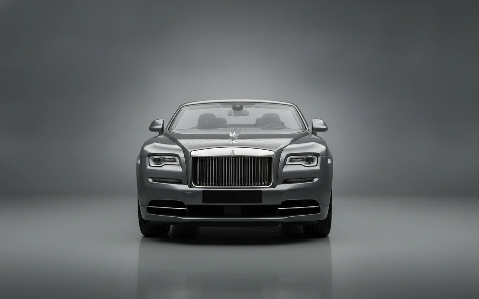 Rolls-Royce Dawn Grey 2022 — exterior side view