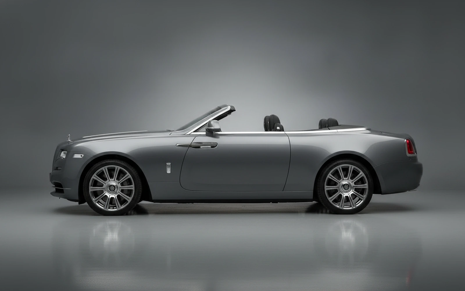 Rolls-Royce Dawn Grey 2022 — exterior rear view