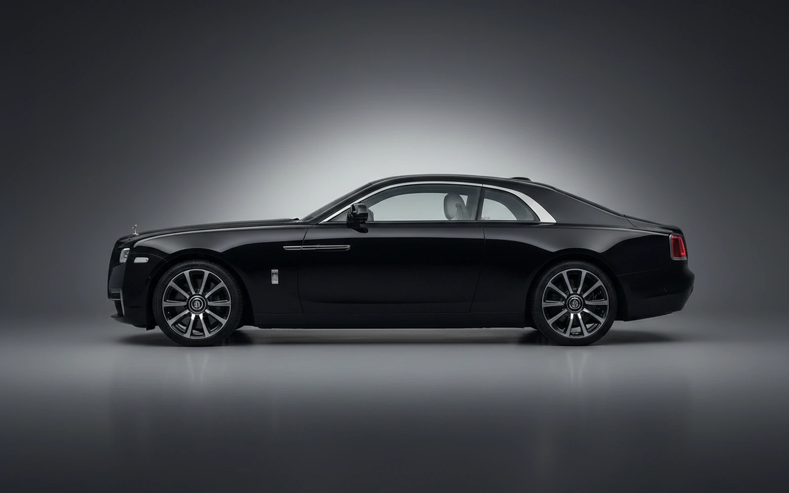 Rolls-Royce Spectre Royce Spectre Black 2024 — exterior rear view