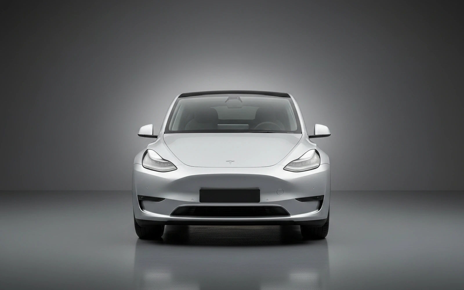 Tesla Model Y Plata 2024 — exterior side view