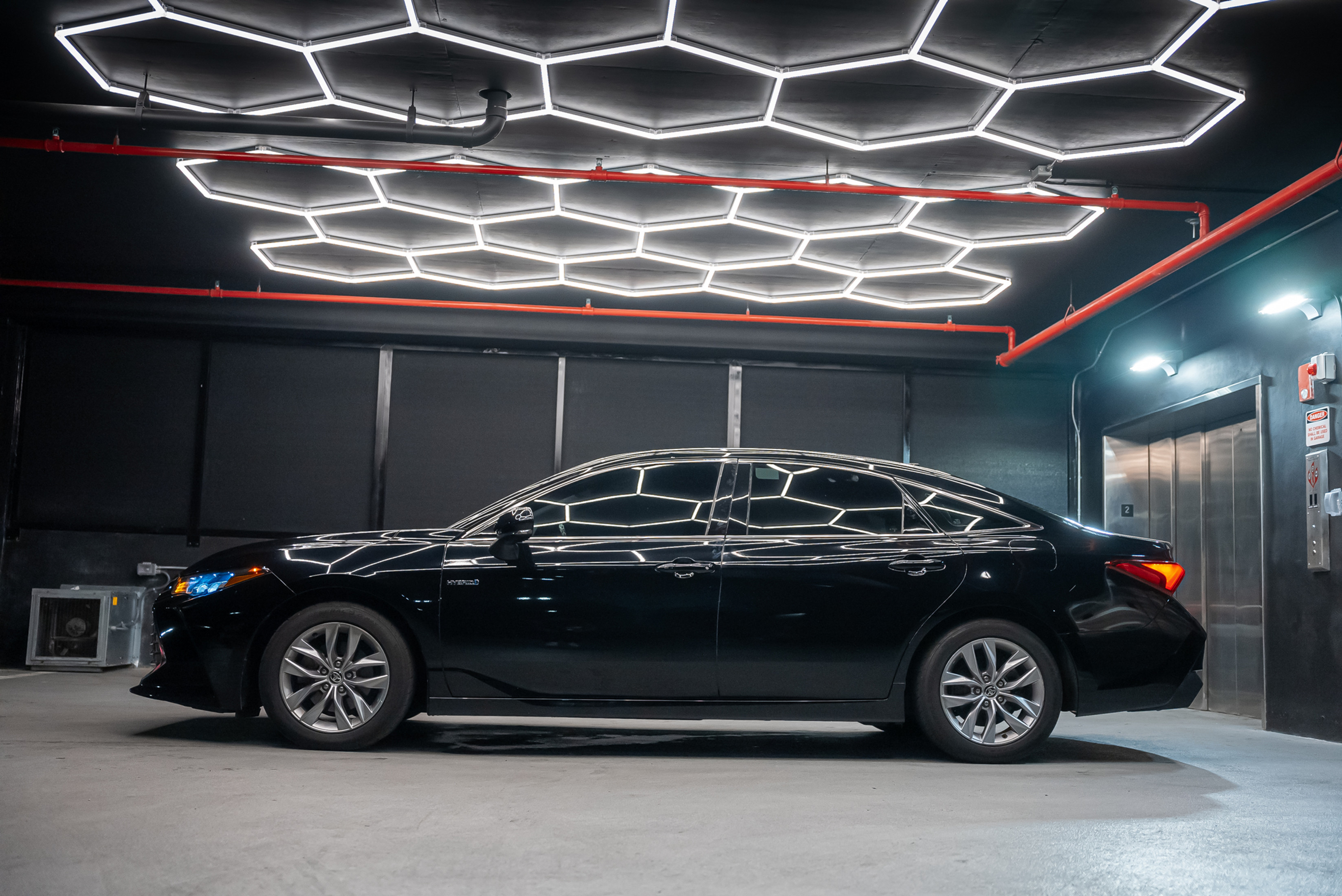 Toyota Avalon White — photo 6