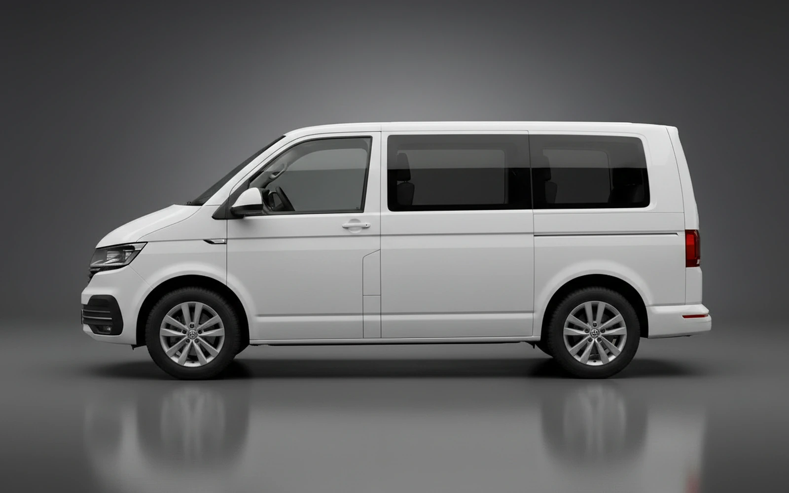 Volkswagen Multivan Blanco 2023 — exterior rear view