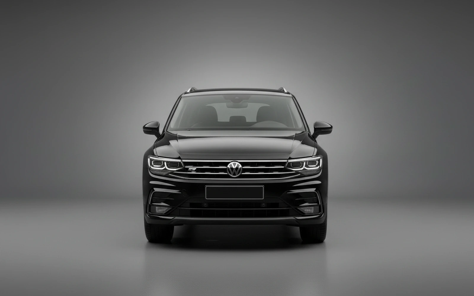 Volkswagen Tiguan Black 2024 — exterior side view