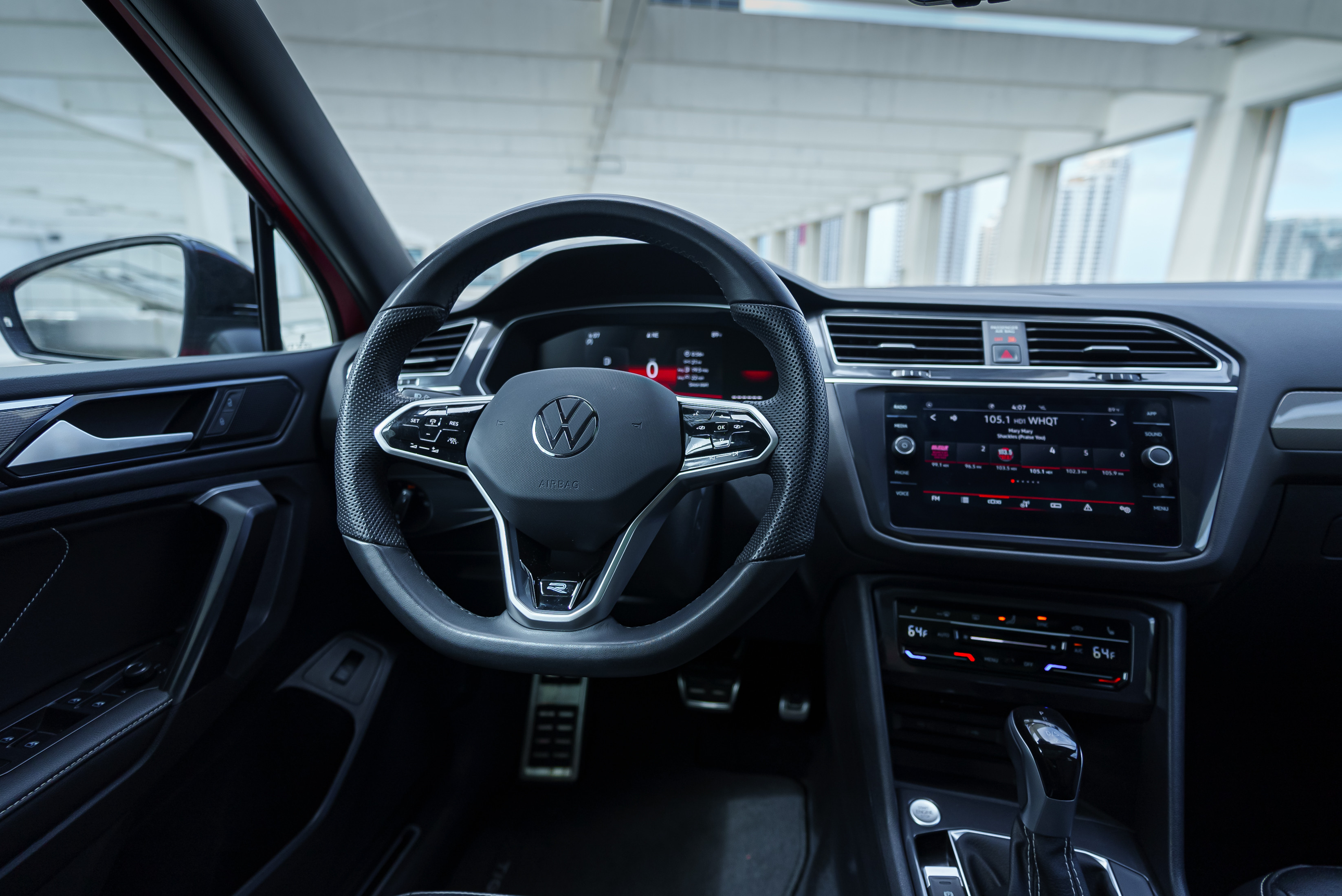 Volkswagen Tiguan Grey — photo 6