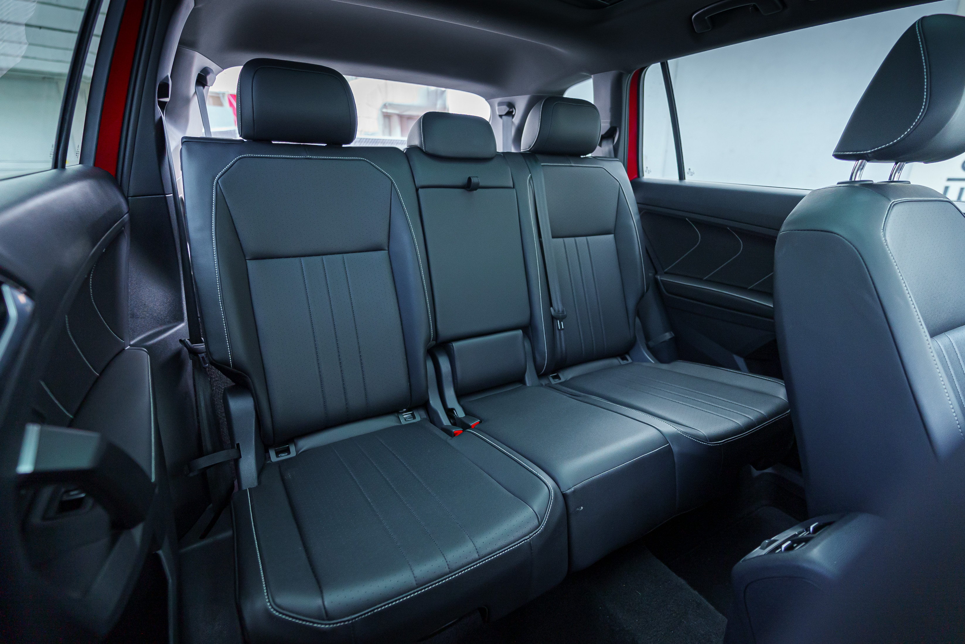 Volkswagen Tiguan Grey — photo 9