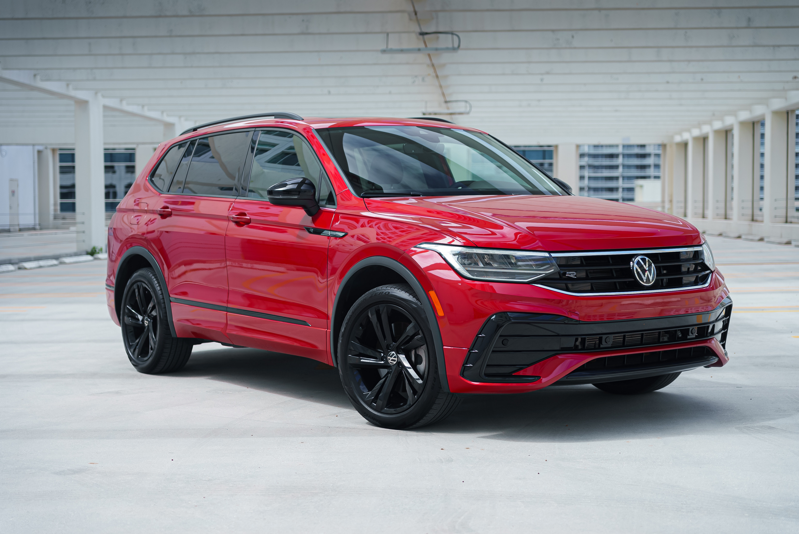 Volkswagen Tiguan Grey — photo 12